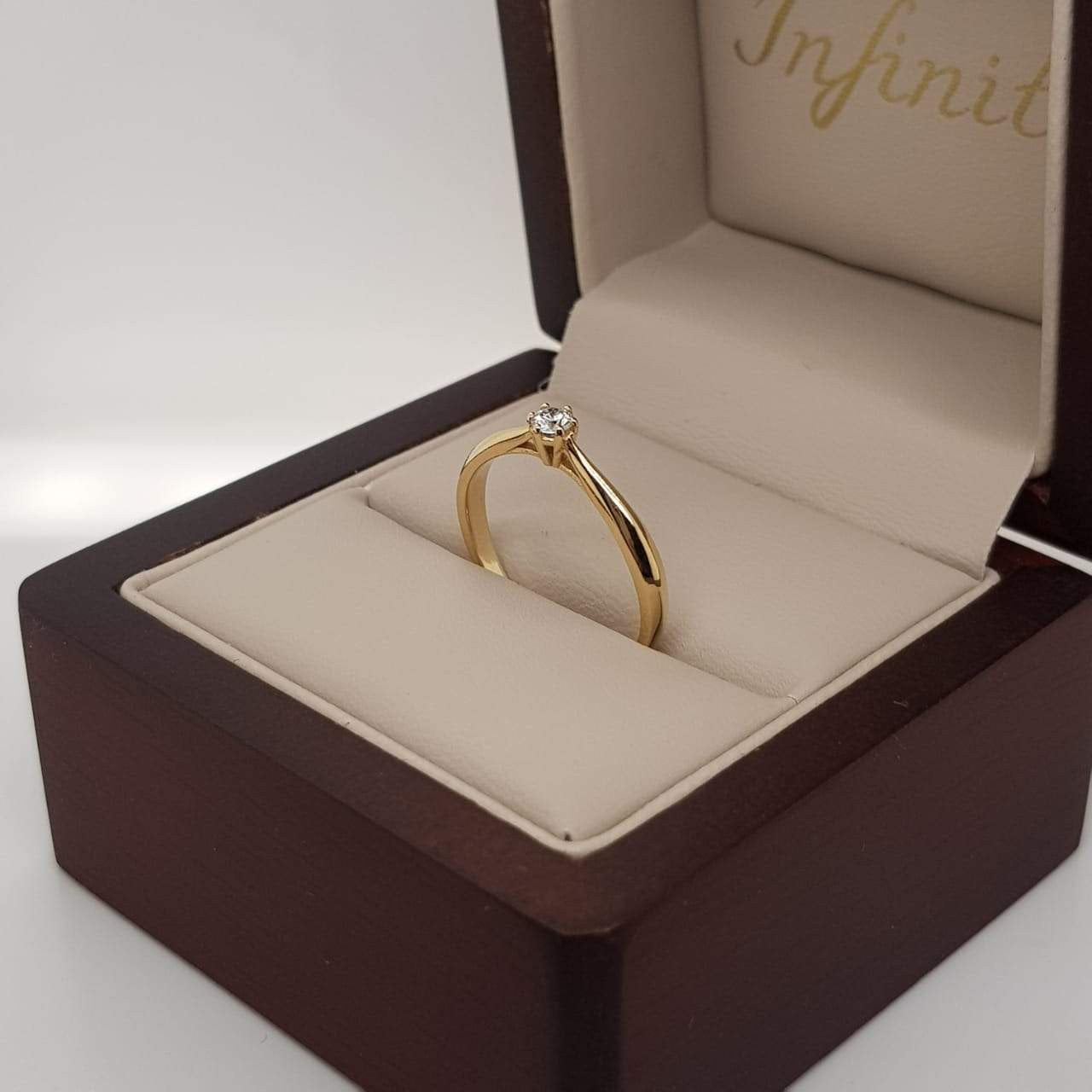 Anillo Solitario Oro 14k, Diamante de 10 Puntos - Infiniti Joyas
