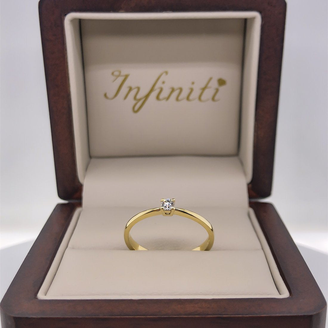 Anillo Oro Amarillo 14k, Solitario Diamante 7 Puntos - Infiniti Joyas