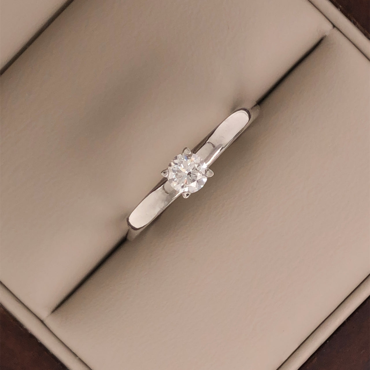 Anillo Solitario Oro Blanco 14k - Diamante Natural de 0.25 CT
