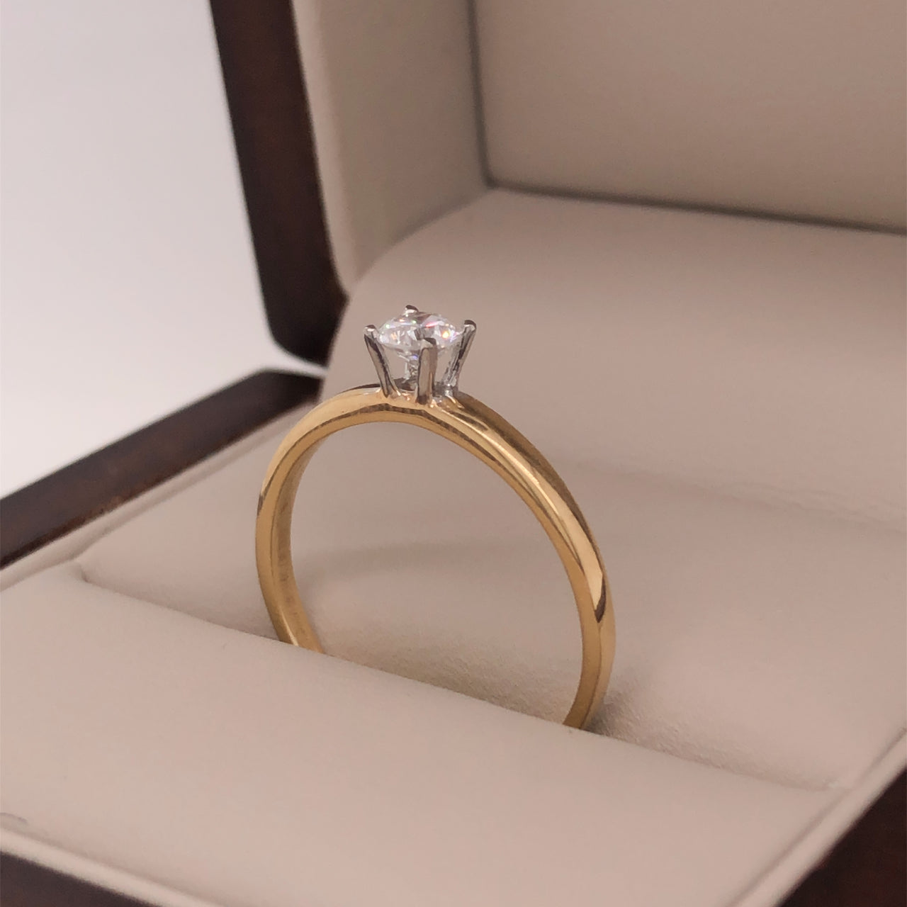 Anillo Solitario Oro 14k-Diamante Natural de 0.25 CT