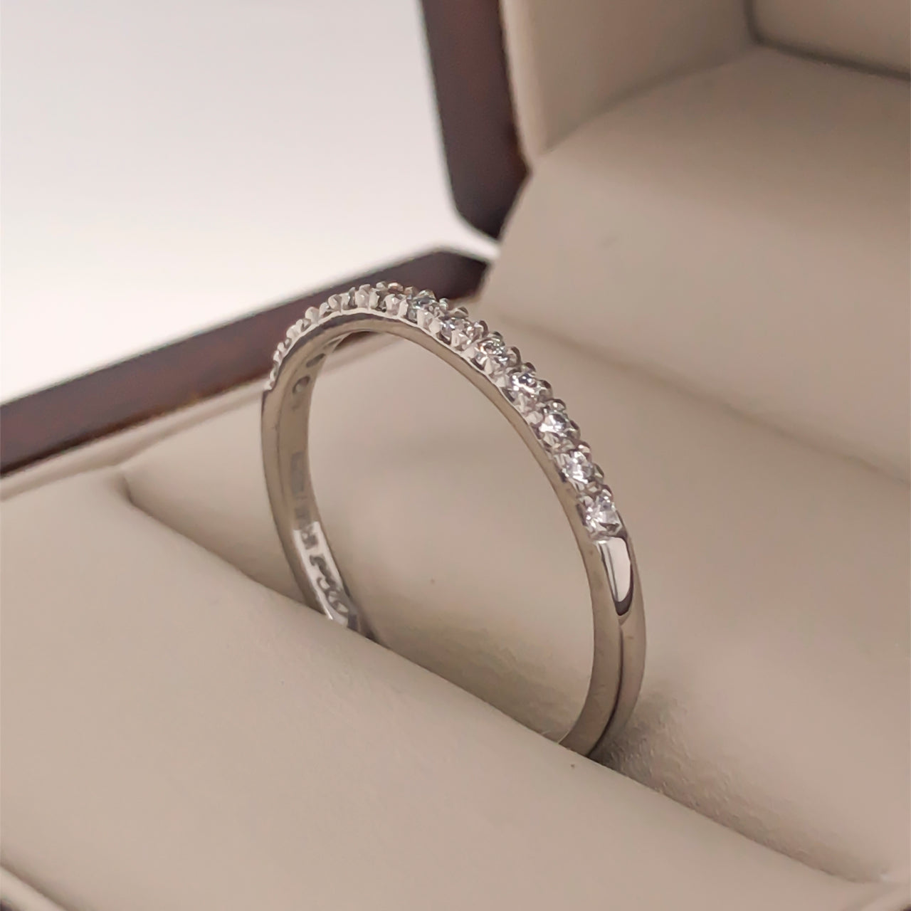 Churumbela Oro Blanco 14k - Pavé Diamantes de 13 Puntos Totales