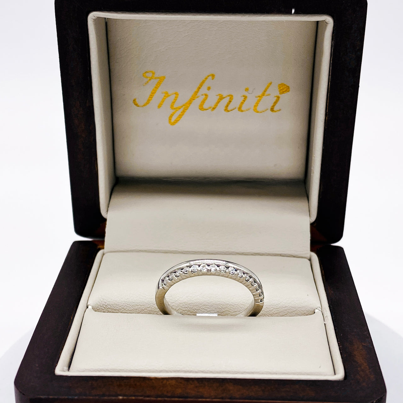 Churumbela Oro Blanco 14k - Pavé Diamante Natural de 0.19 CTW