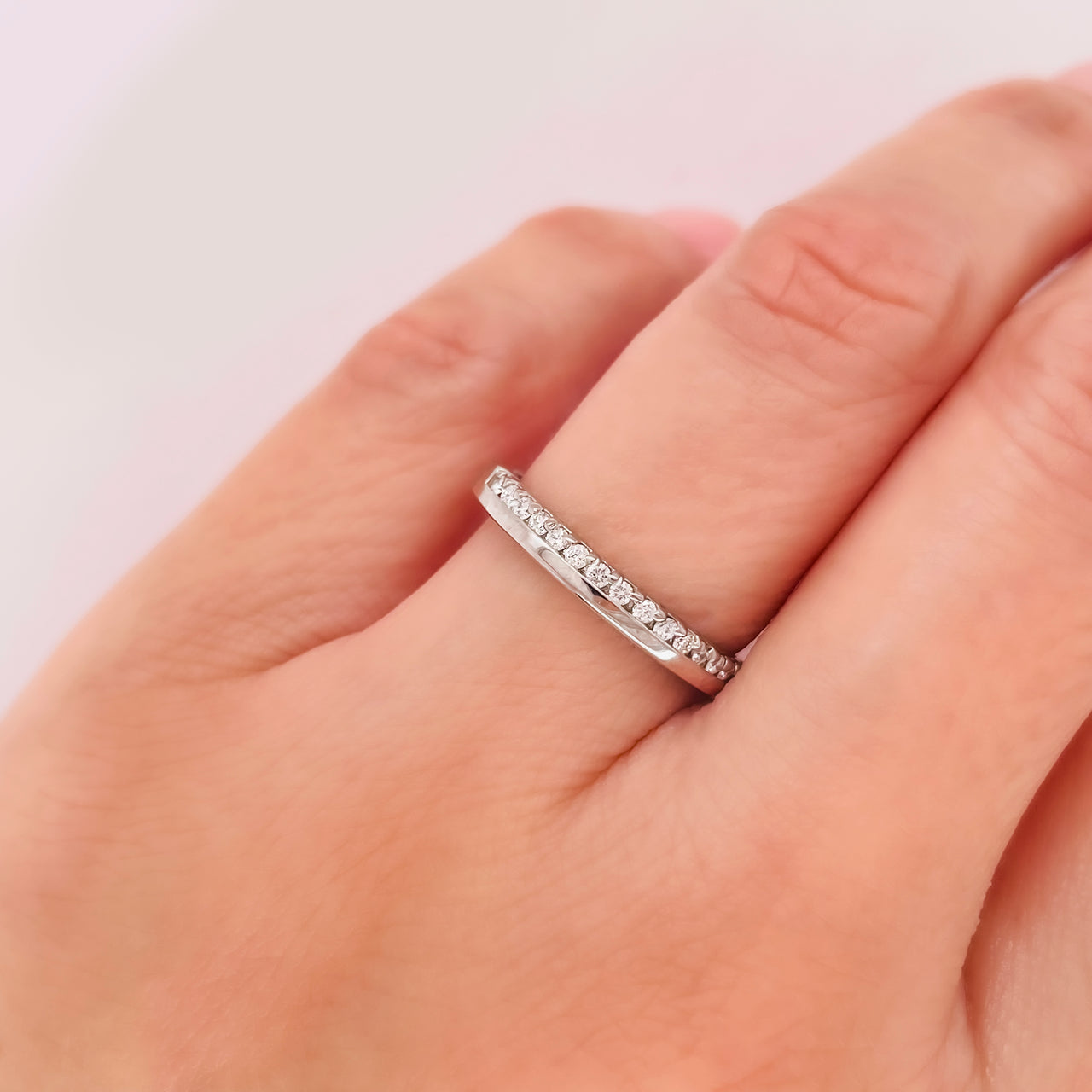 Churumbela Oro Blanco 14k - Pavé Diamante Natural de 0.19 CTW