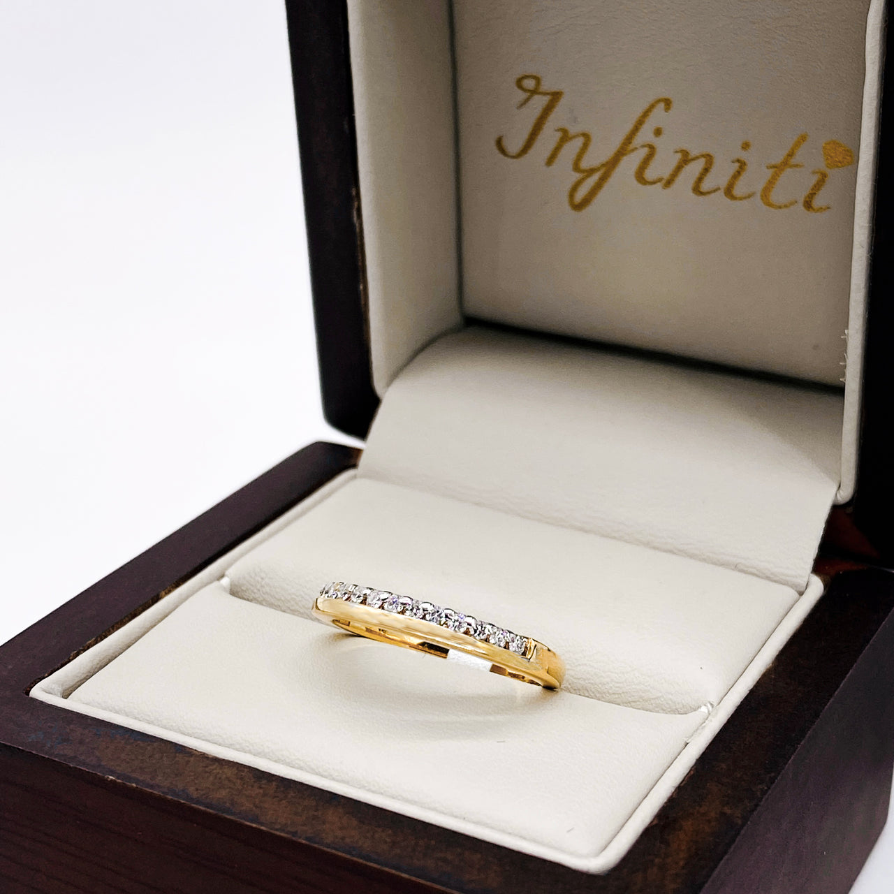 Churumbela Oro 14k - Pavé Diamante Natural de 0.19 CTW