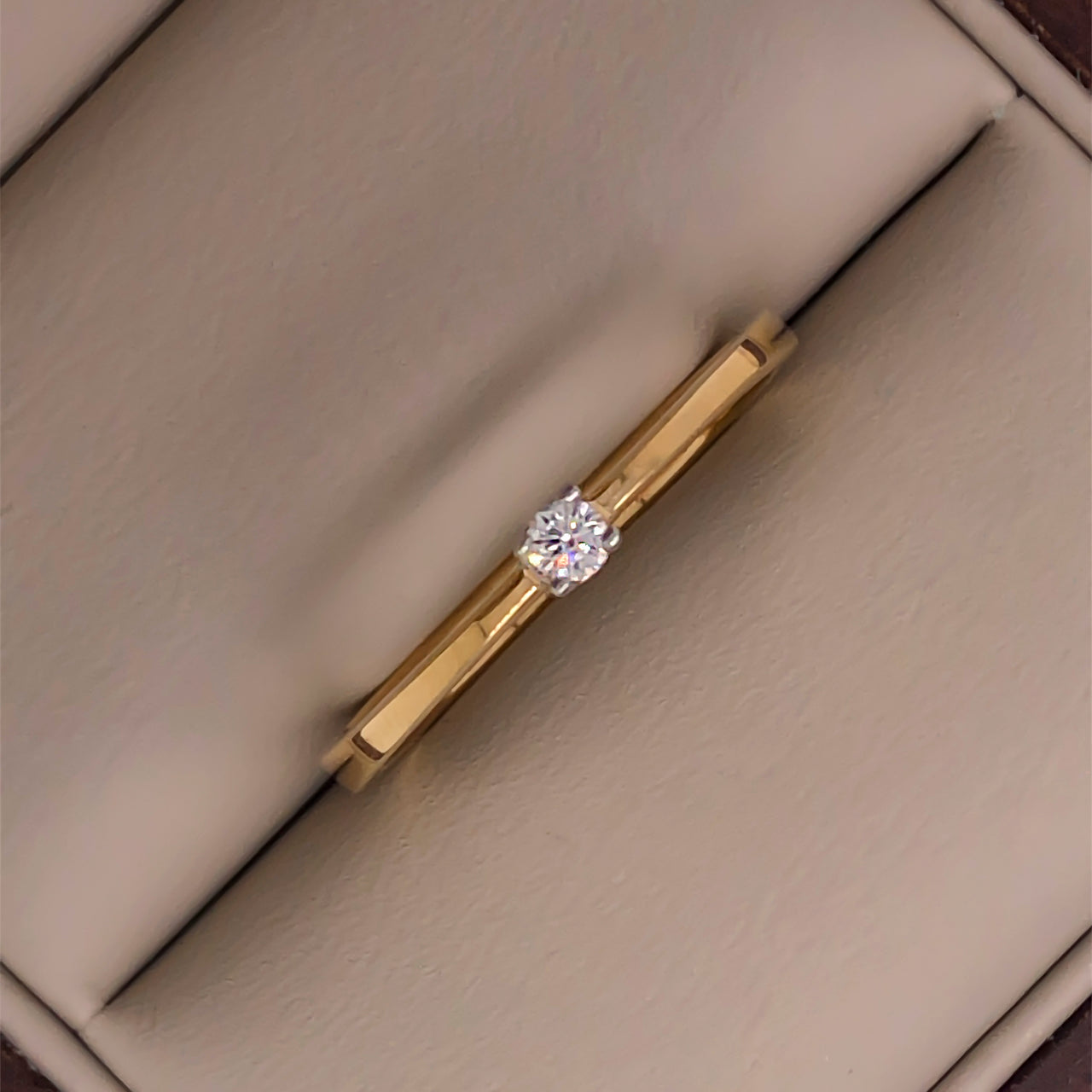 Anillo Solitario Oro 14k- Diamante Natural de 0.10 CT