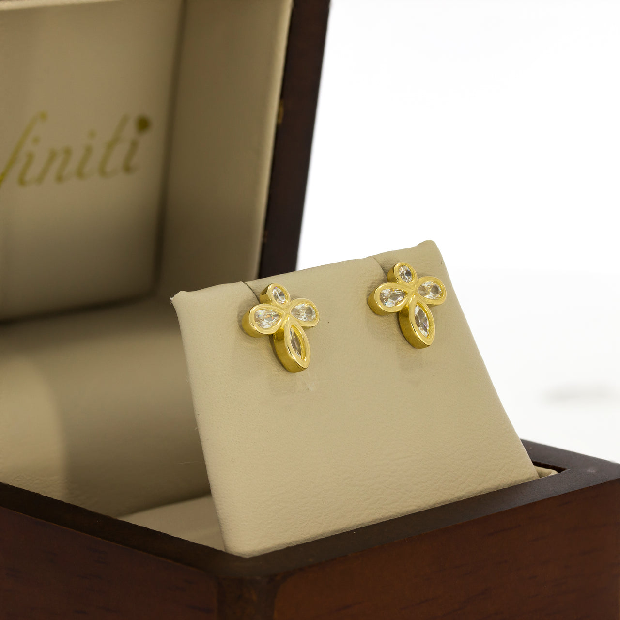 Piercing Oro 14k - Flor con Zirconias 1 cm Ancho
