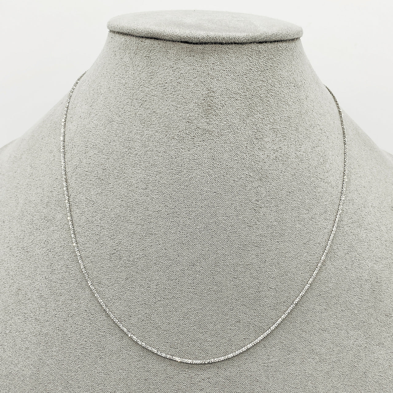 Cadena criss-cross 40 cm, Ancho 1 mm, Oro Blanco 10k