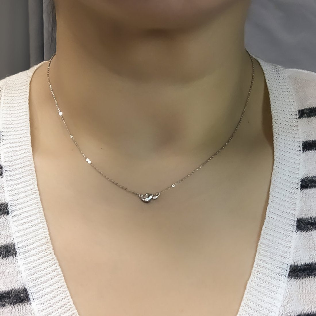 Gargantilla Oro Blanco 14k, Par de Corazones con Zirconia, Cadena 45 cm Larg - Infiniti Joyas
