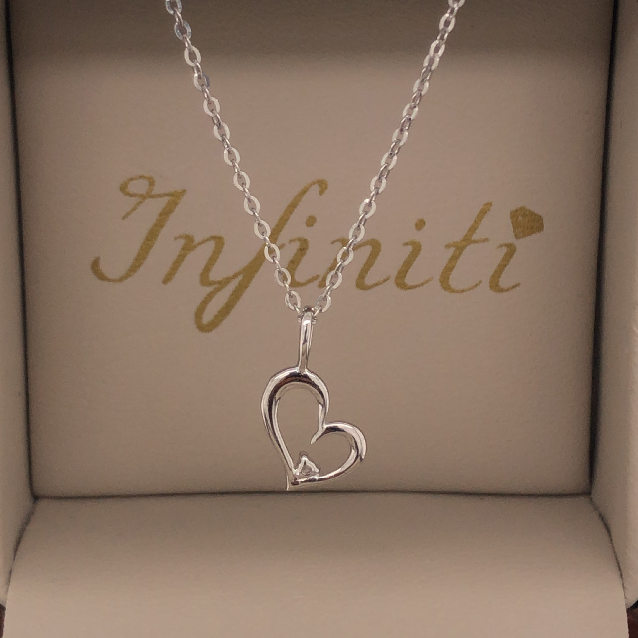 Gargantilla Oro Blanco 14k, Corazón con Zirconia Solitaria, Cadena 45 cm Largo
