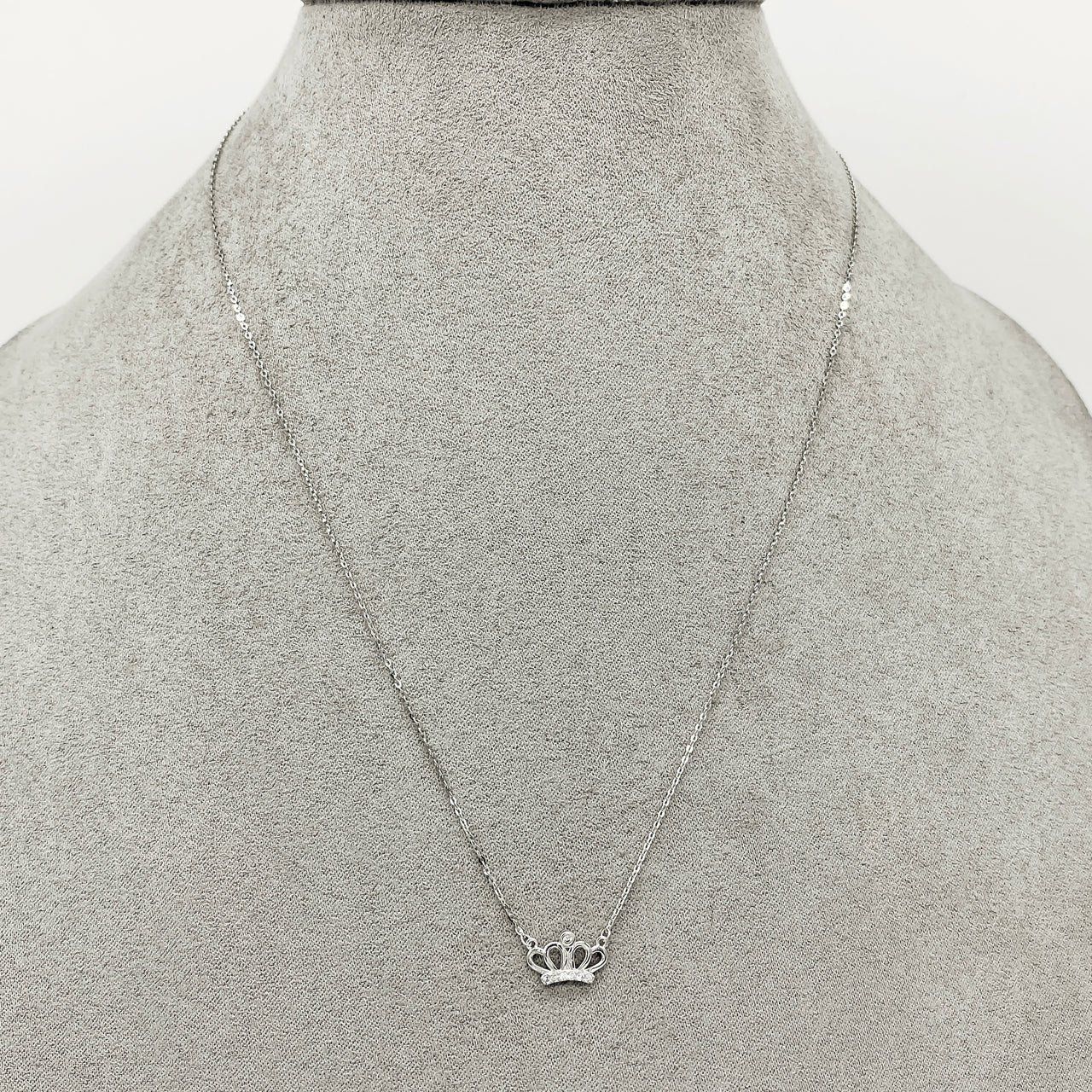 Gargantilla Oro Blanco 10k, con Dije de Corona con Zirconias, 45 cm Largo