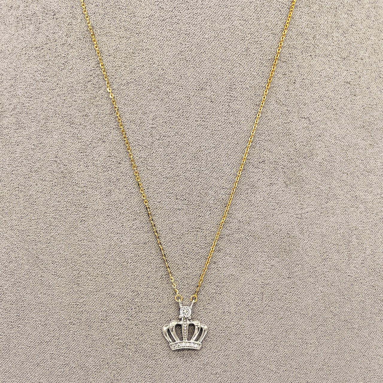 Gargantilla Oro Combinado 10k, Dije Corona y Zirconias, 45 cm Largo