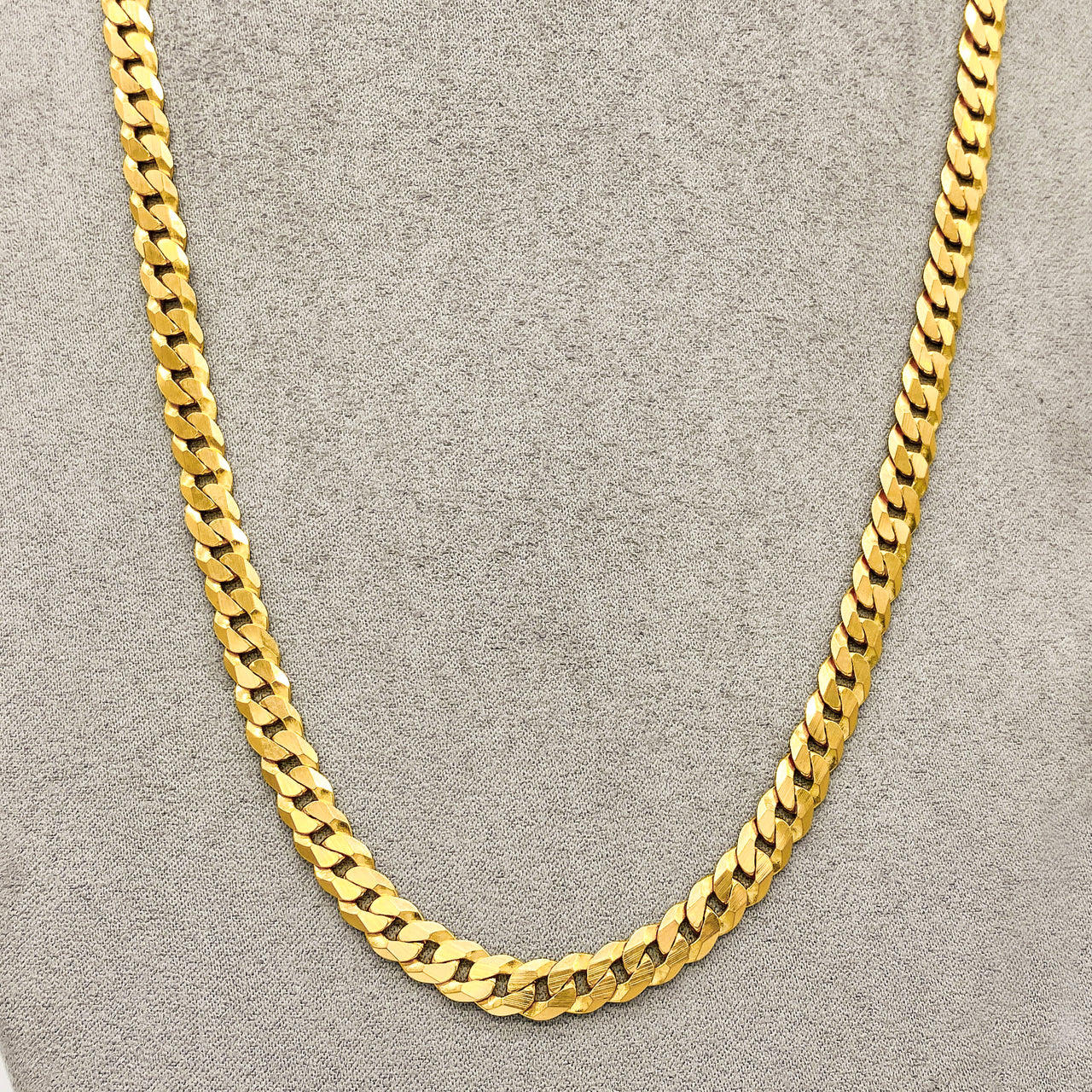 Cadena Oro 10k Barbado de 65 cm, Ancho 7 mm