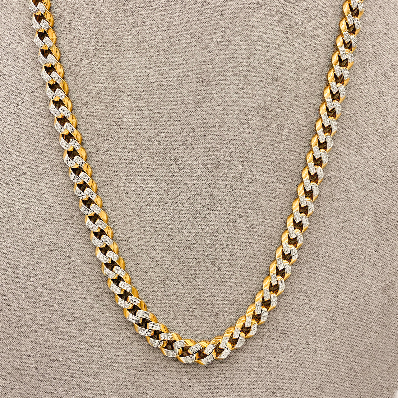 Cadena Oro 10k Cubano diamantada  de 60 cm, Ancho 8 mm