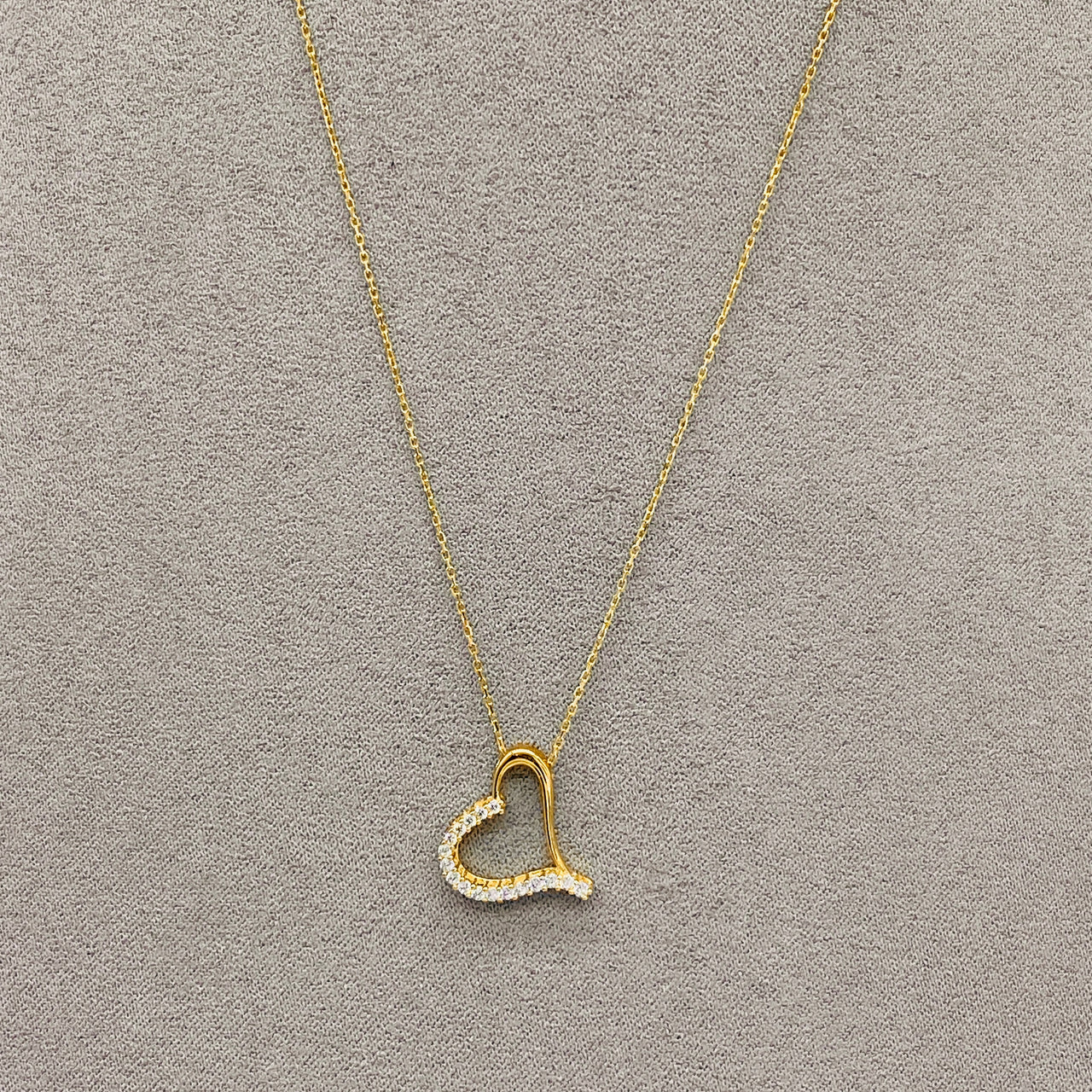 Gargantilla Oro 10k - Corazón con Zirconias