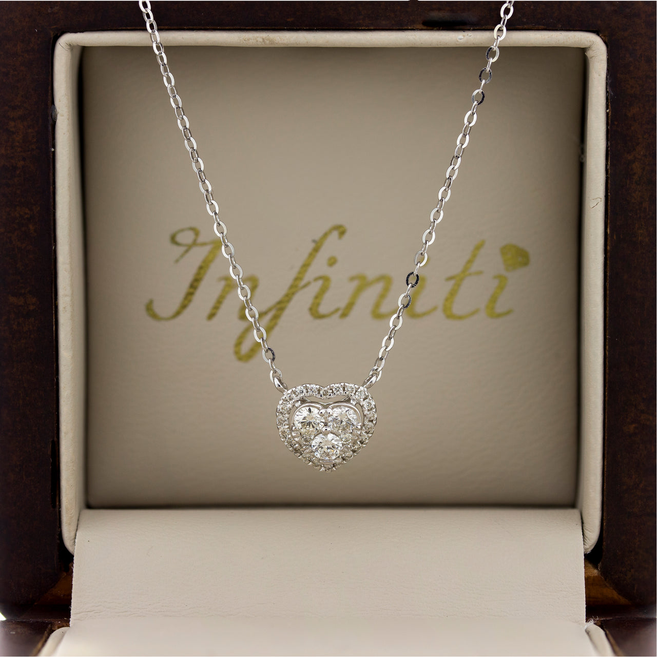 Gargantilla Oro Blanco 14k - Corazón con Diamantes 33 Puntos Totales
