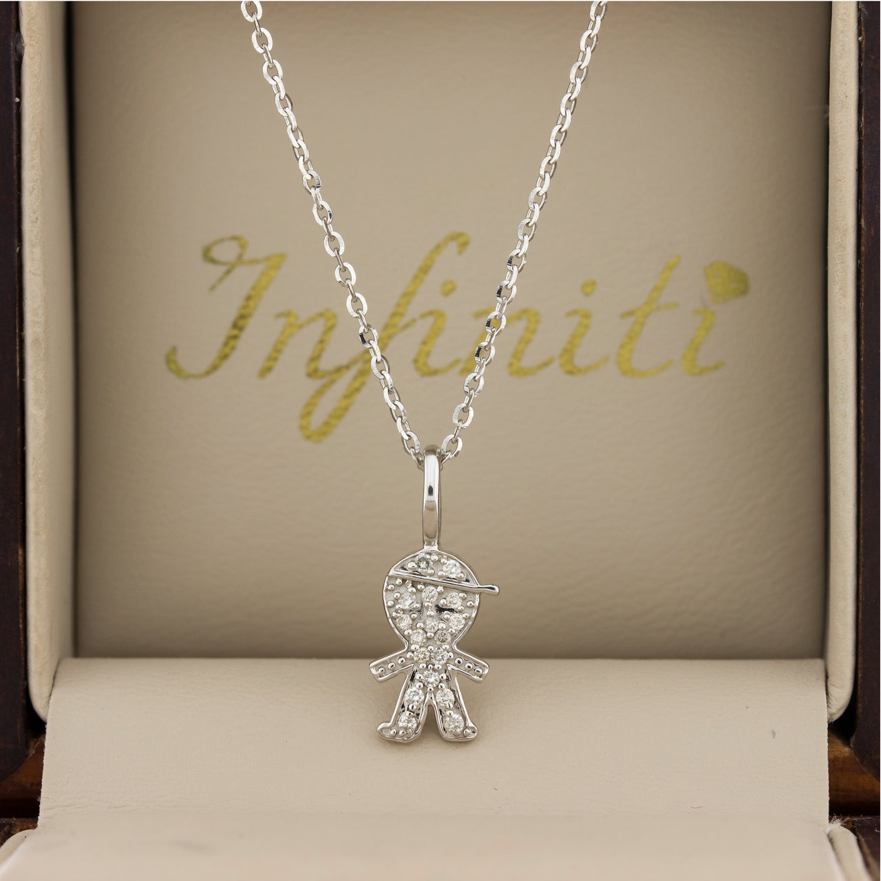Dije Oro Blanco 14k - Niño con Diamantes 7 Puntos Totales