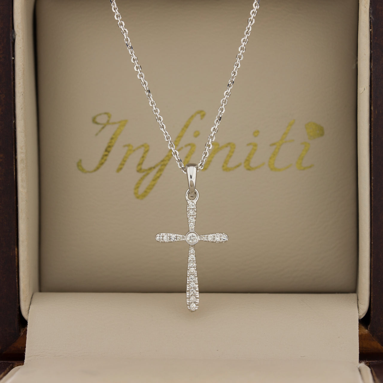 Cruz Oro Blanco 14k - Diamantes 8 Puntos Totales