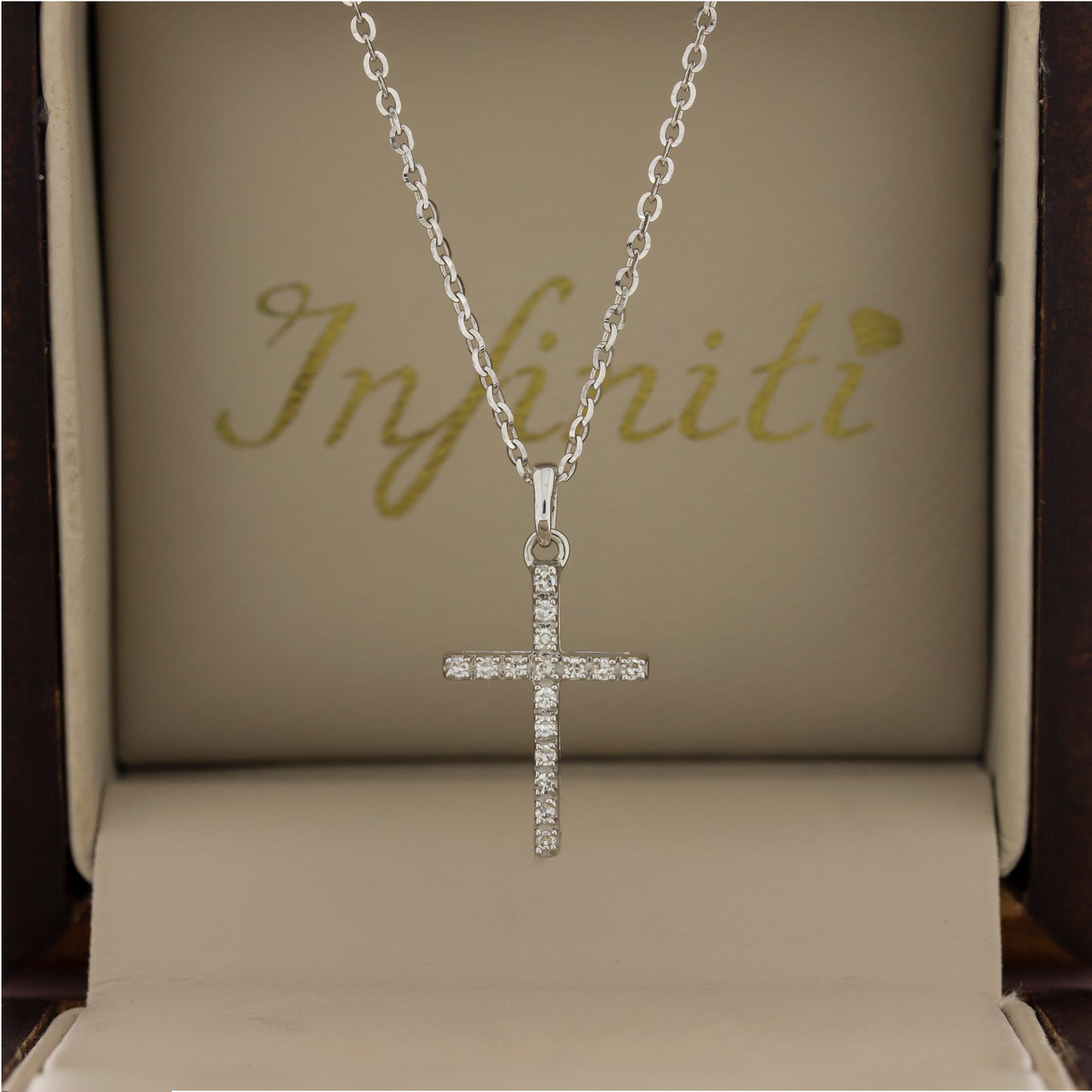 Cruz Oro Blanco 14k - Diamantes 7 Puntos Totales