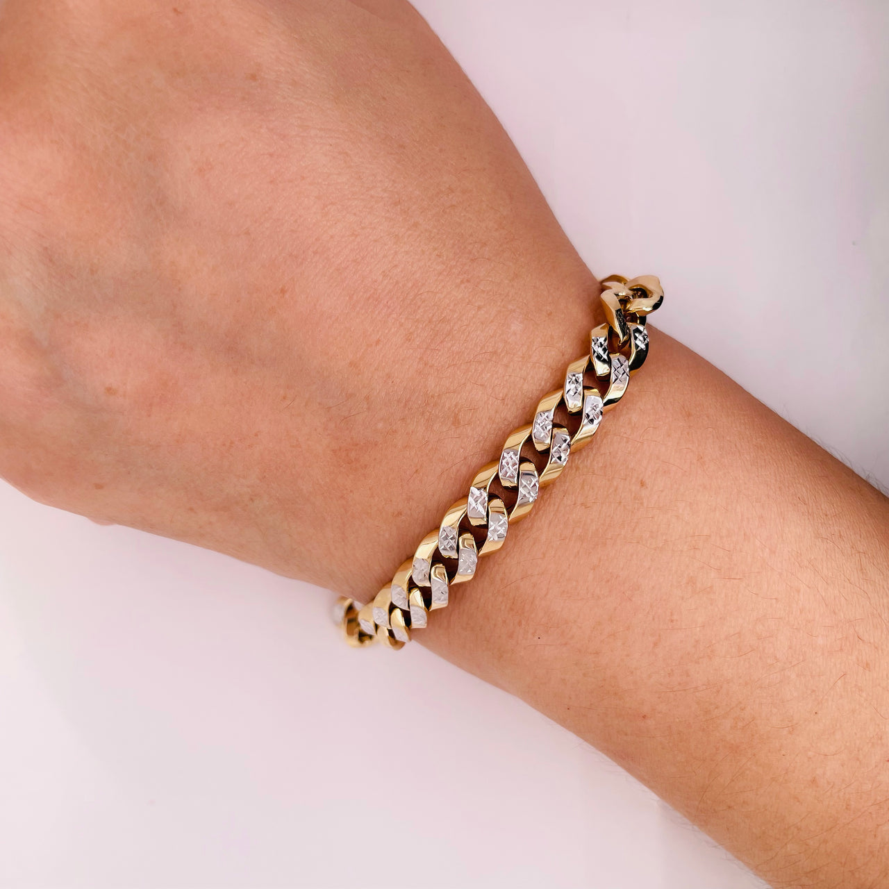 Pulso Oro 14k - Tejido Cubano Diamantado 8.2 mm Ancho, 21 cm Largo