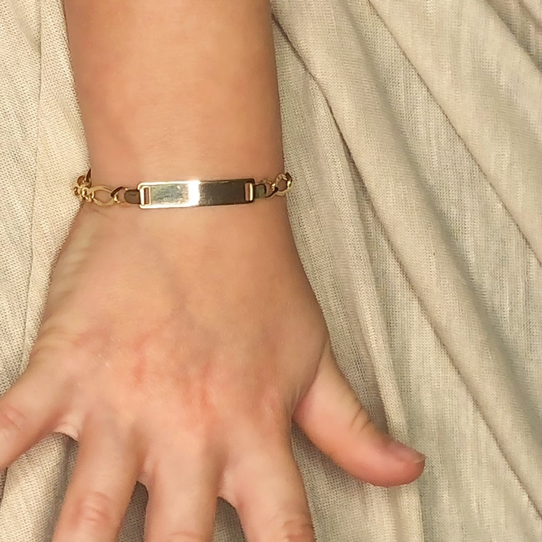 Esclava Cartier Oro 10k, 12.5 cm Largo, Ancho 5 mm, Oro 10k - Infiniti Joyas