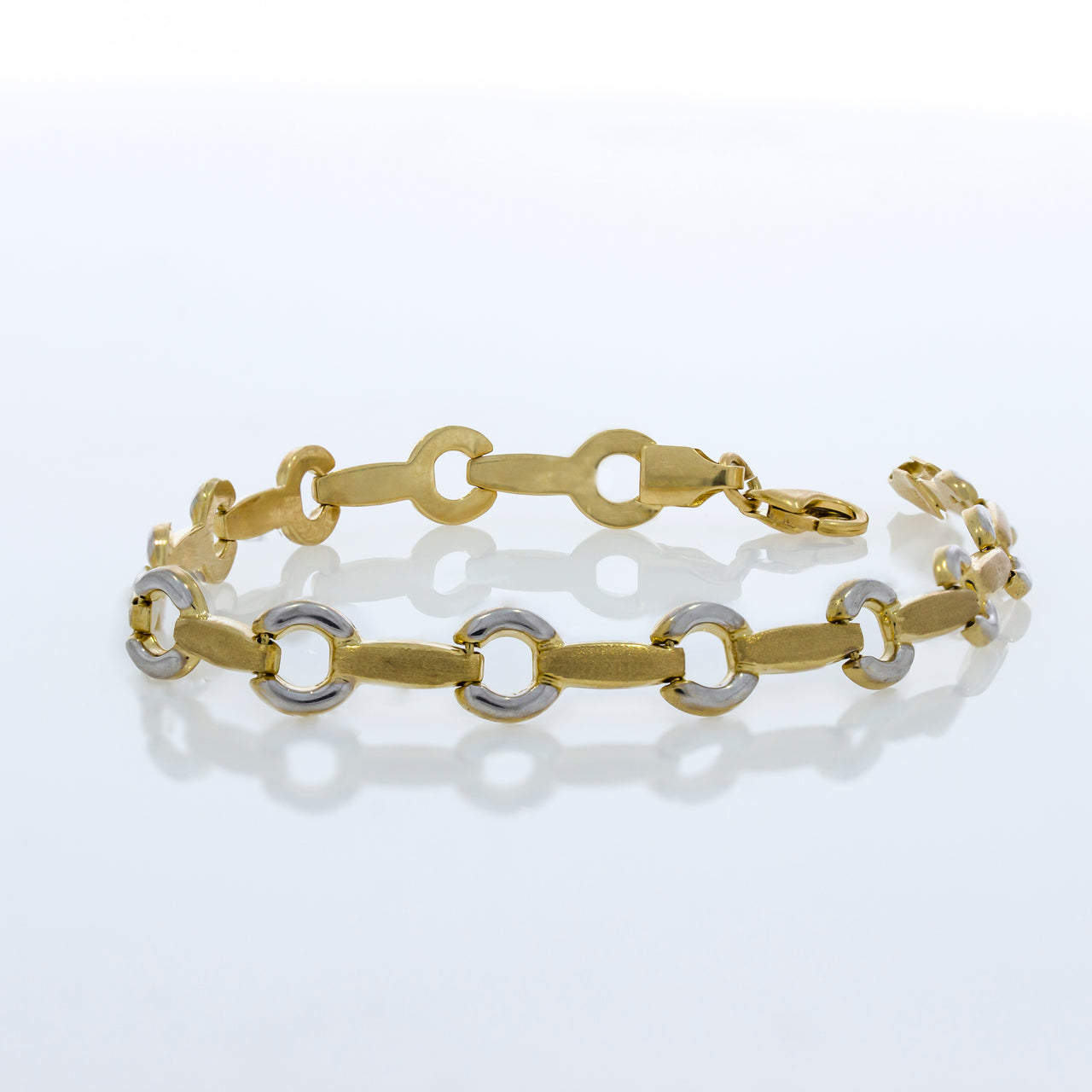 Pulsera Oro 10k - Largo 18 cm, Ancho 7 mm