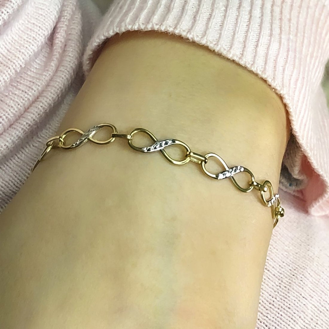 Pulsera Oro 10k, con Infinito Diamantado, Largo 19 cm, Ancho 6 mm, Oro 10k - Infiniti Joyas