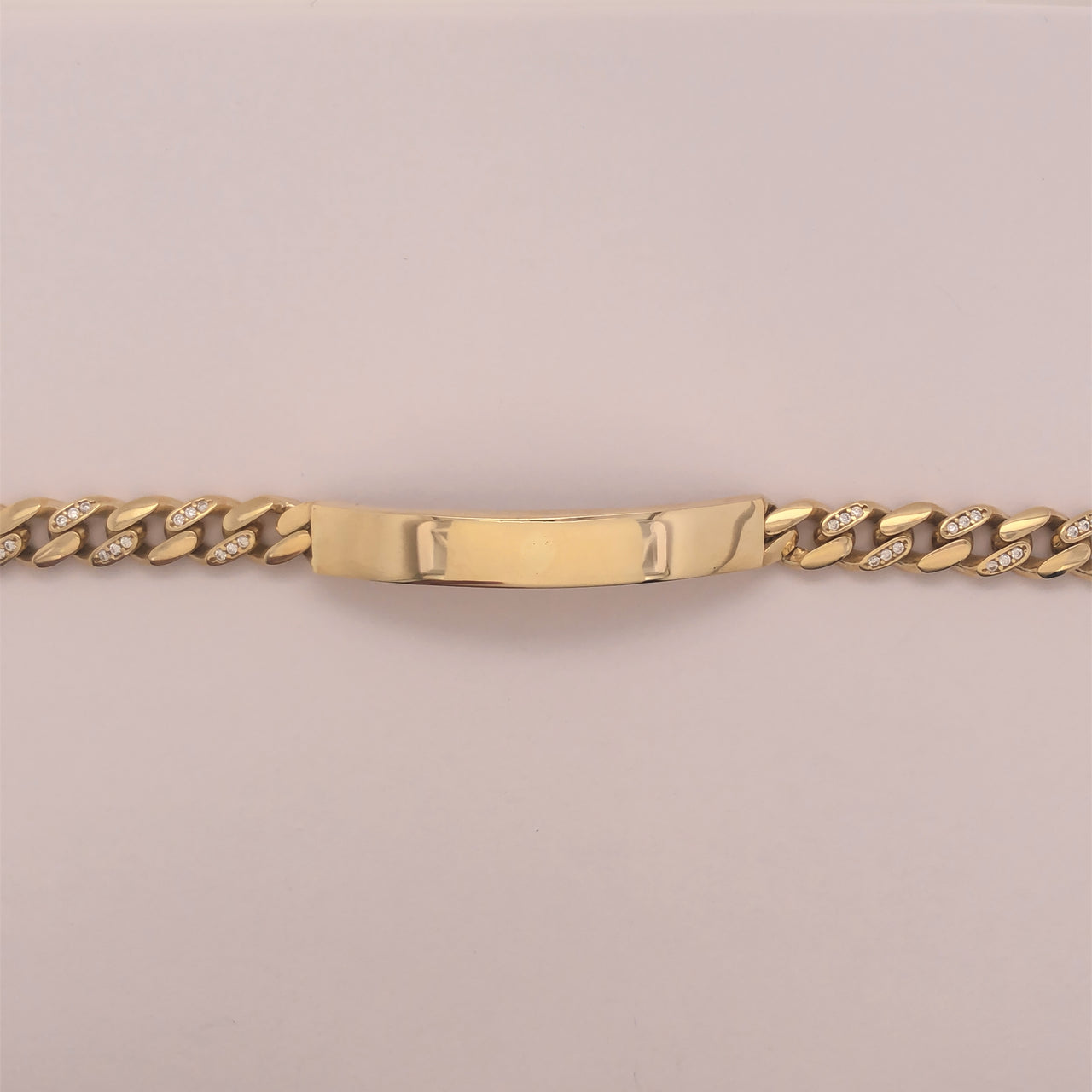 Esclava Oro 10k - Cubana Cerrada con Zirconia de 21.5 cm, Ancho 6.7 mm