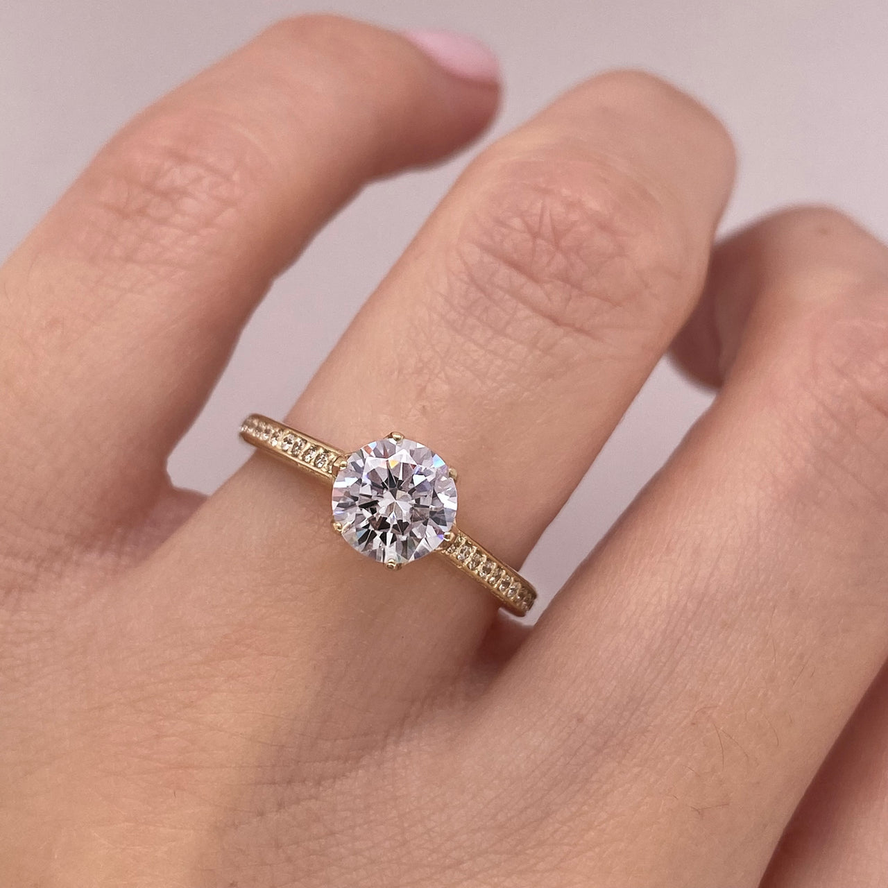 Anillo Oro Amarillo 14k, Estilo Pavé Zirconia 6.5 mm