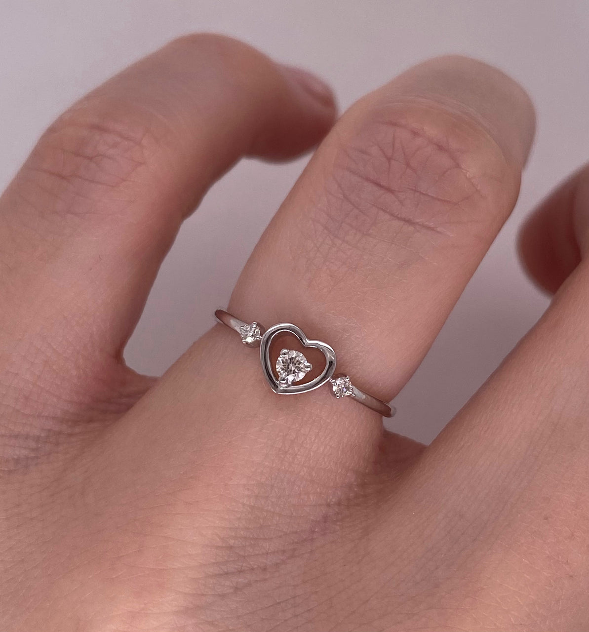 Anillo Oro Blanco 14k - Corazón Diamante Natural 0.08 CTW