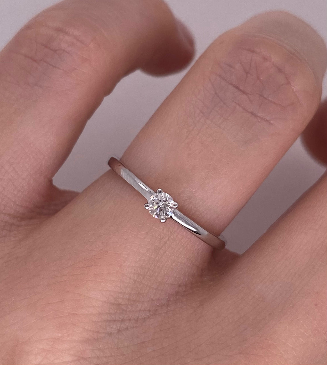 Anillo Oro Blanco 14k - Diamante de 11 Puntos
