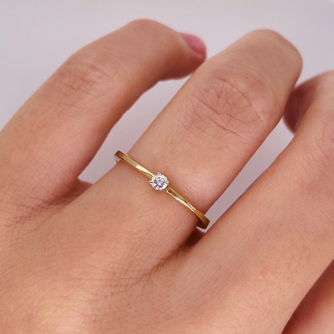Anillo Solitario Oro 14k - Diamante Natural de 0.05 CT