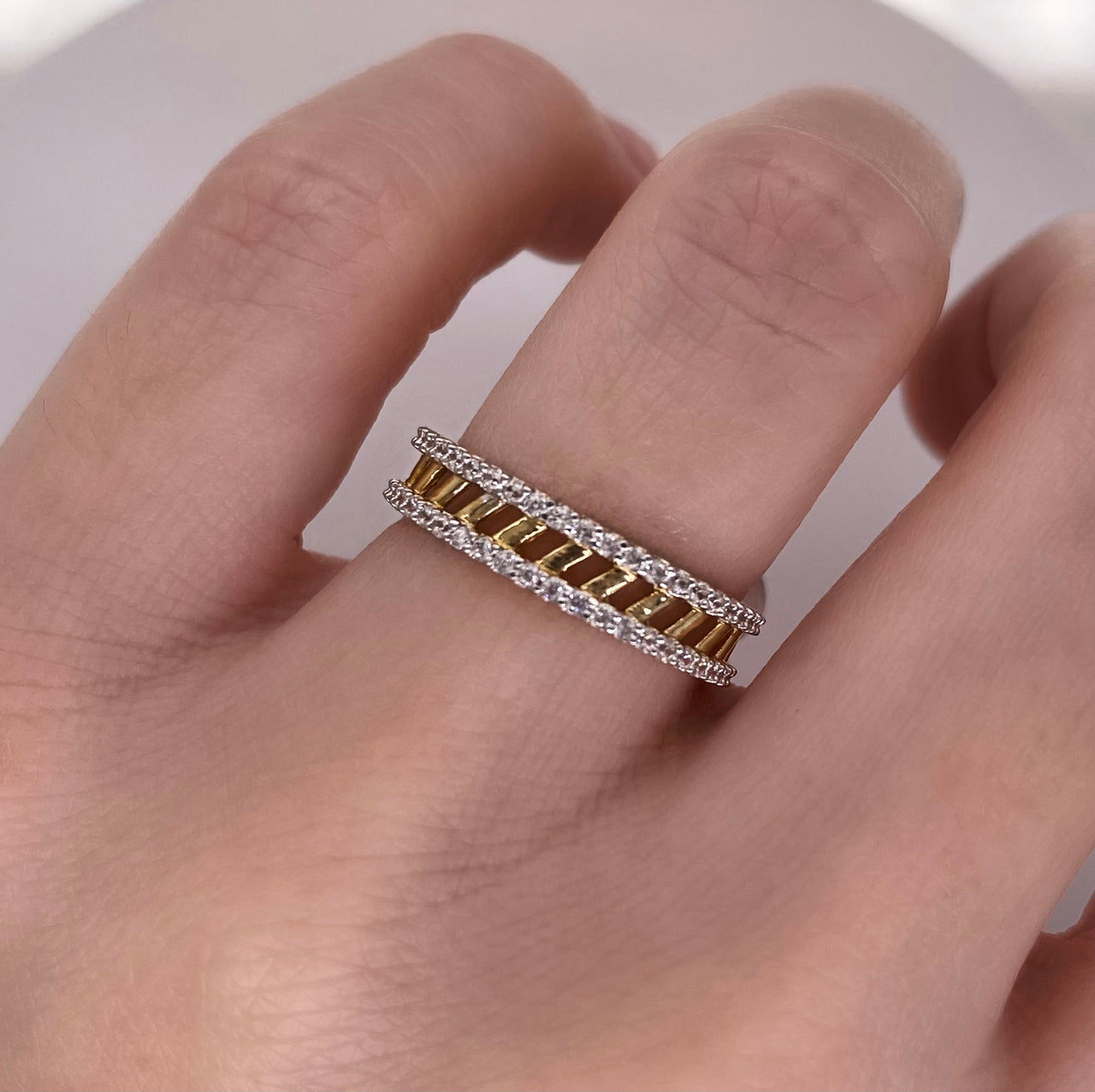 Churumbela Oro 10k con Zirconias 1 mm