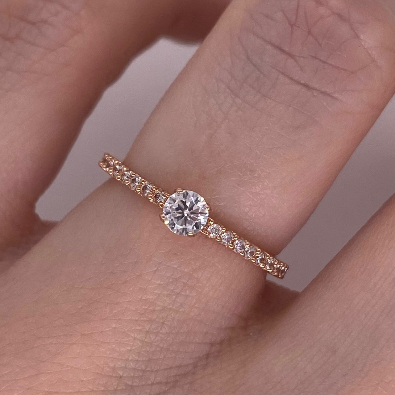 Anillo Oro Rosa 14k, Estilo Pavé Zirconia 3.5 mm