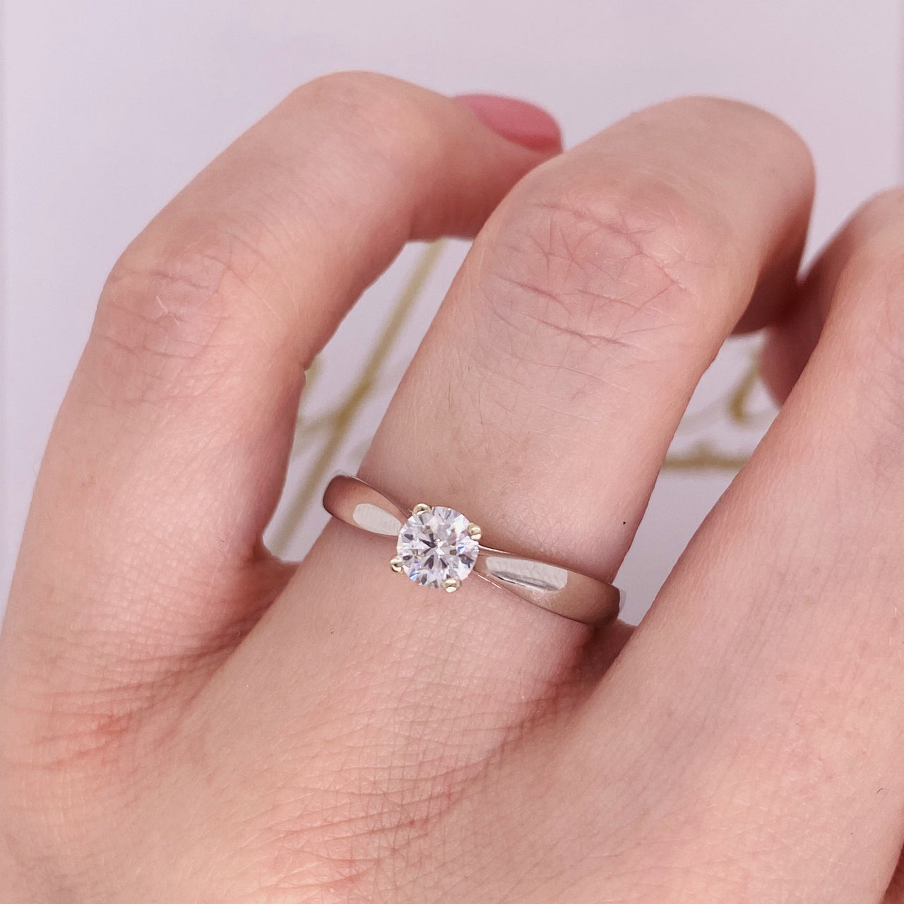 Laria - Anillo de Compromiso Diamante 30 Puntos Oro 14k