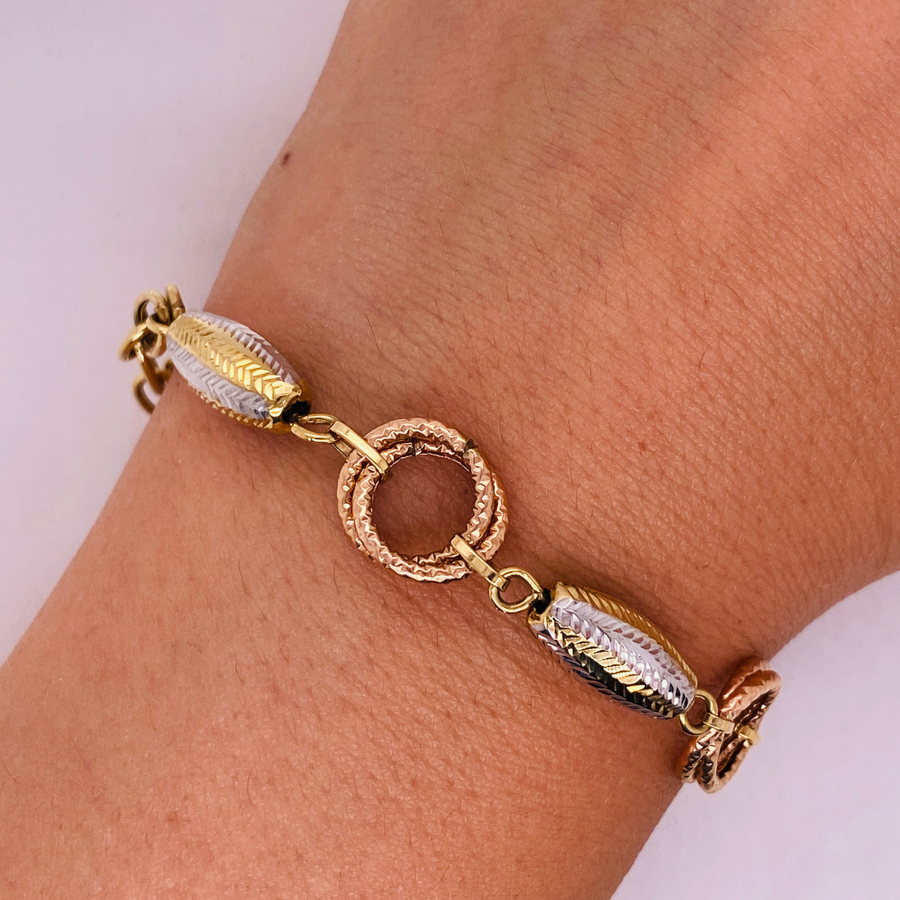 Pulsera Oro Florentino 10k, rombos y cí­rculos 19 cm Largo, Ancho 10 mm