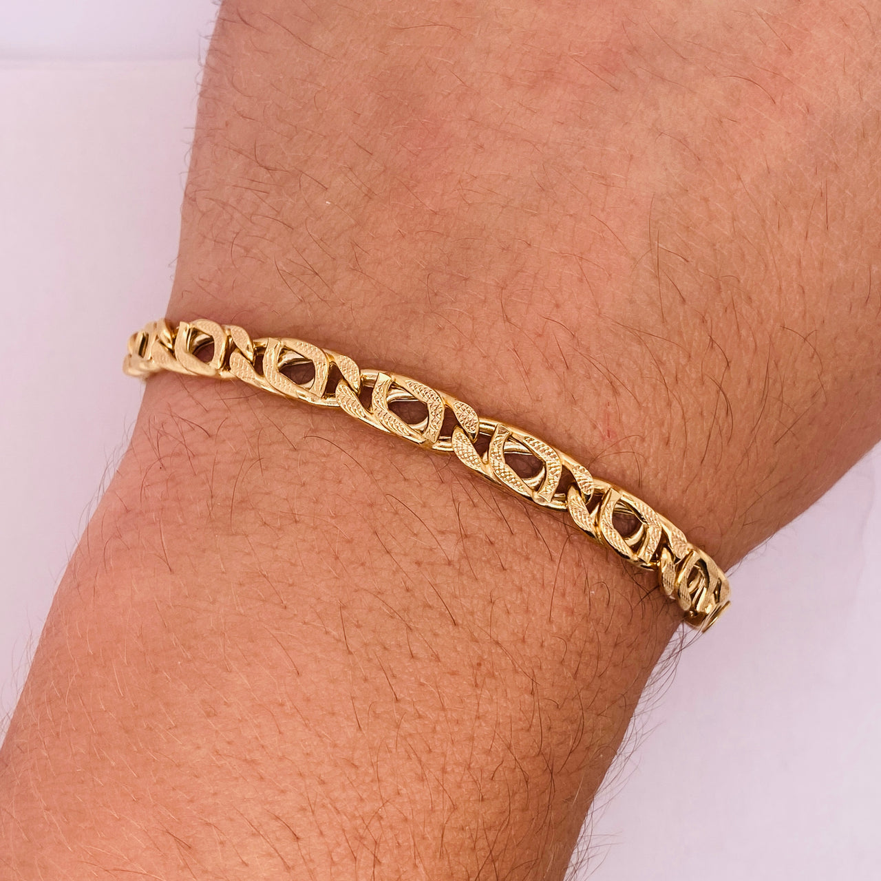 Escvlava Oro 10k - Perniche Diamantado 5.8 mm