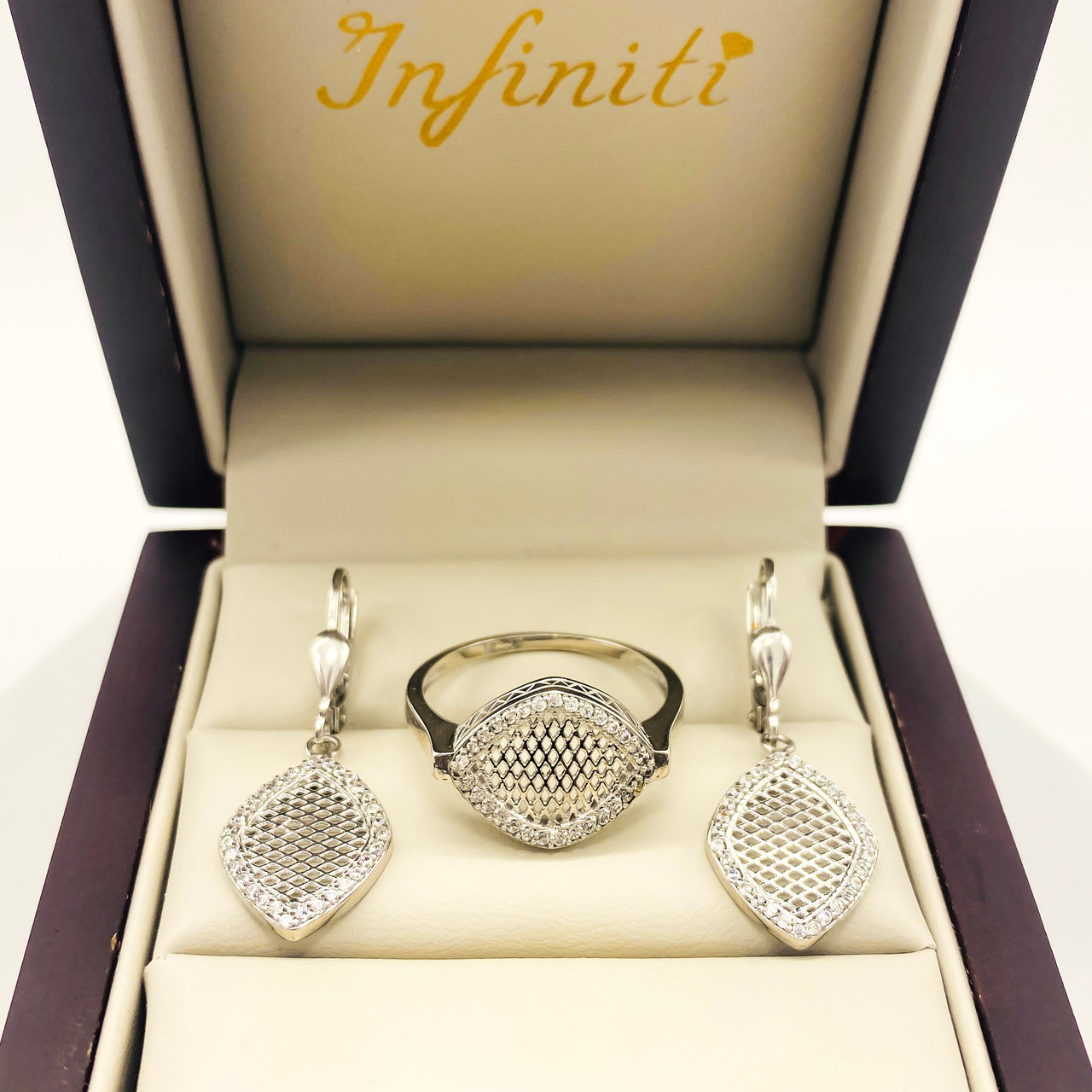 Juego Oro Blanco 10k, Anillo y Aretes rombo Zirconias, Oro 10k