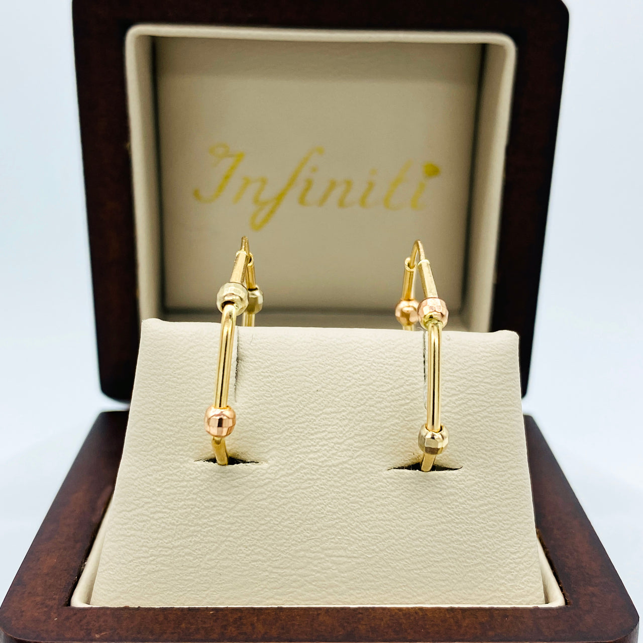 Arracada Oro 10k - Tubo con Bolitas en Oro Florentino, 2.2 cm Diámetro