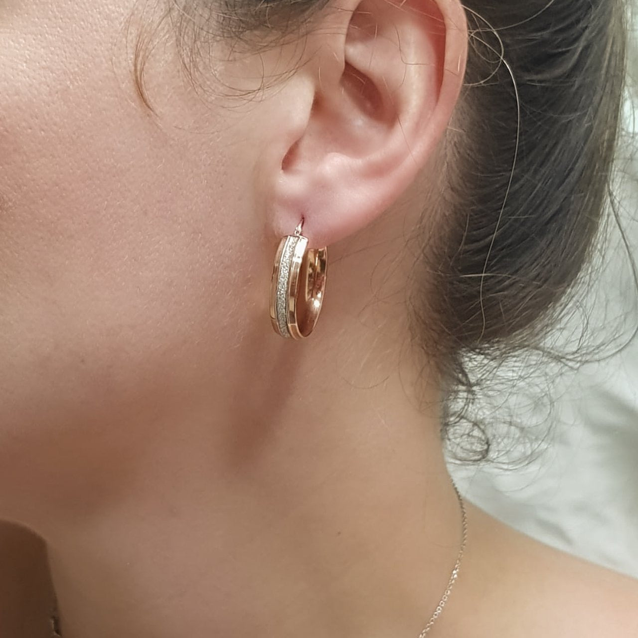Arracada Diamantada 2.4 cm de Diámetro, Ancho 6 mm, Oro Rosa 10k - Infiniti Joyas