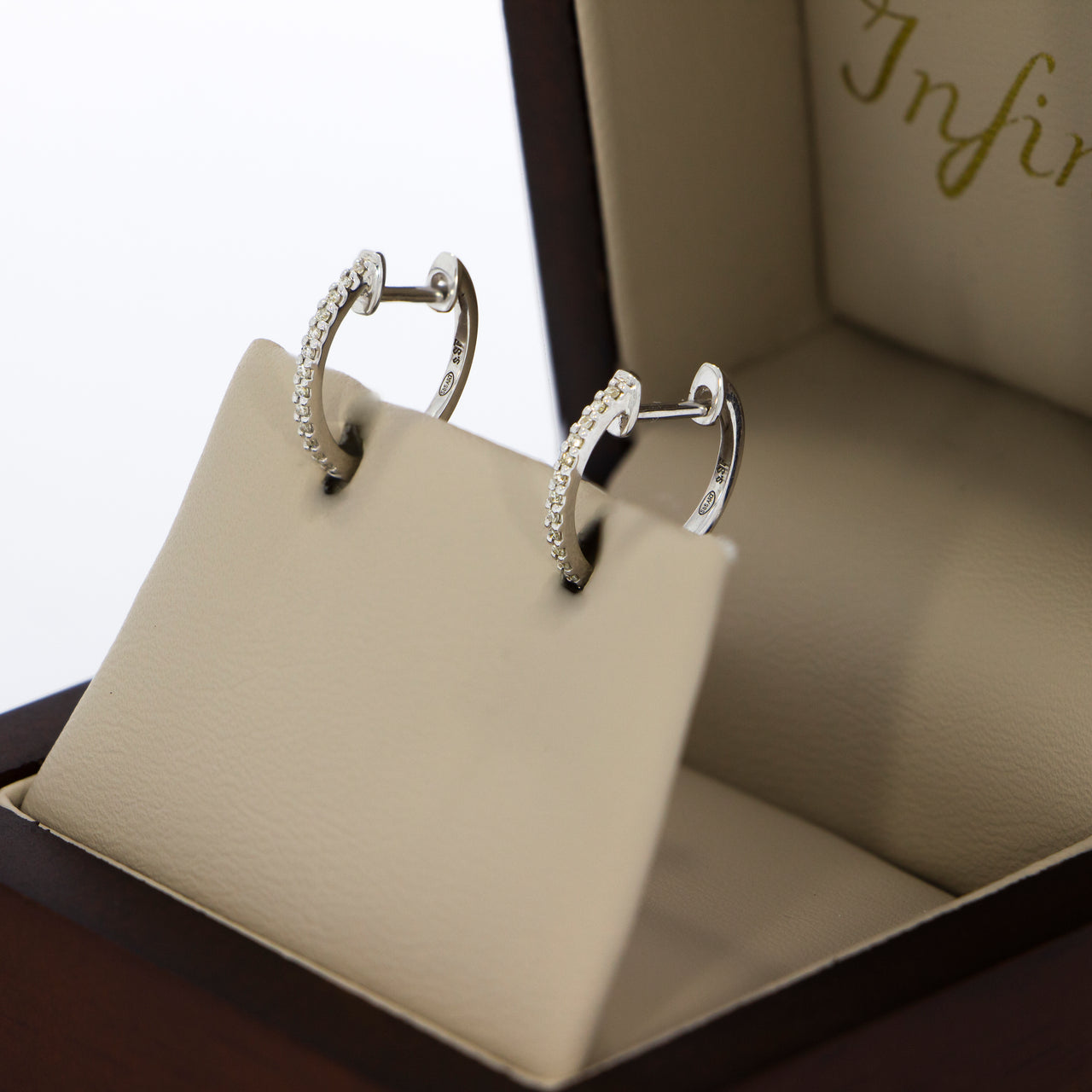 Arracadas Oro Blanco 14k - Diamantes Peso Total 7 Puntos