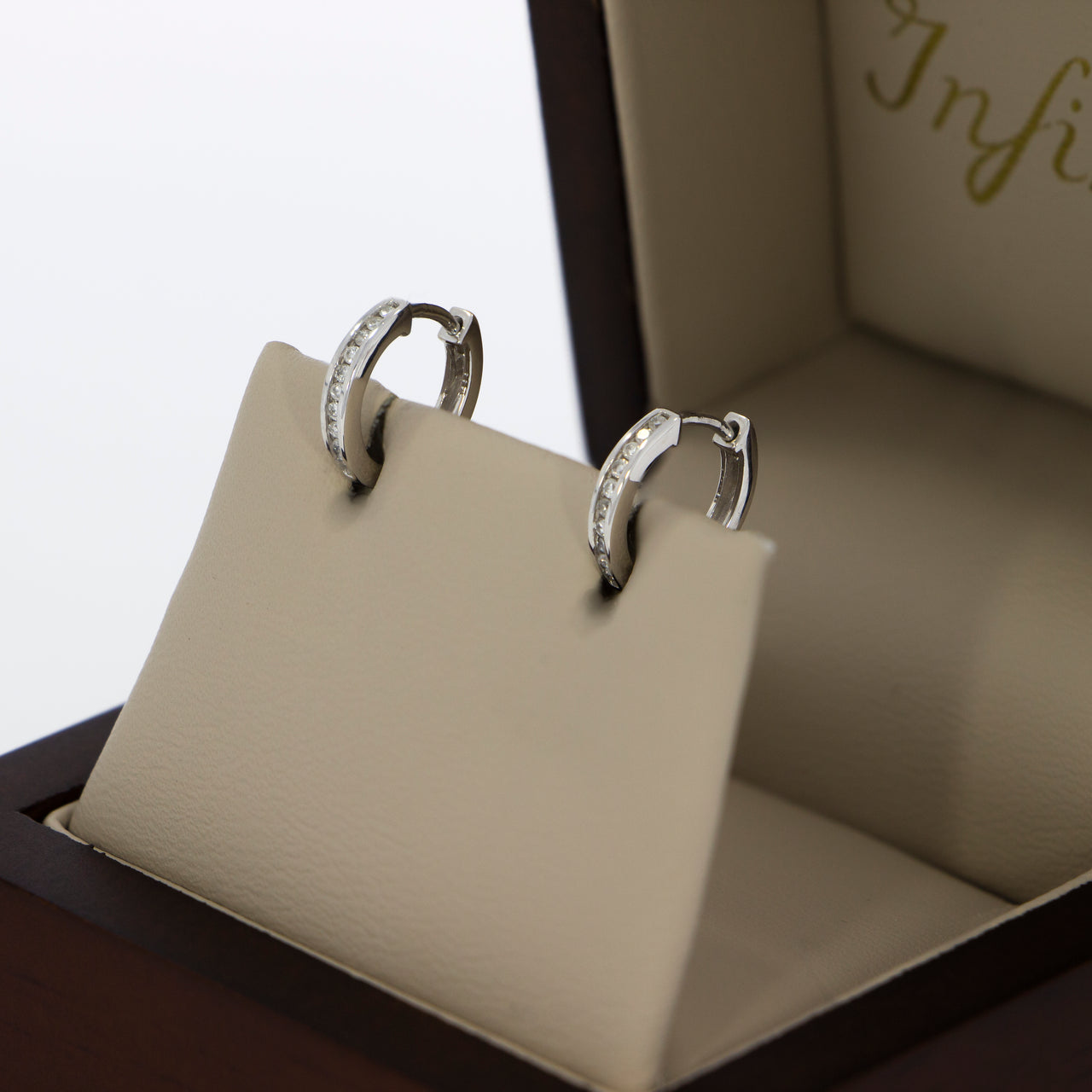 Arracadas Oro Blanco 14k - Diamantes Peso Total 10 Puntos