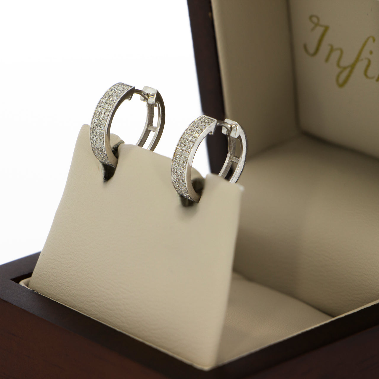 Arracadas Oro Blanco 14k - Triple Fila Diamantes Peso Total 25 Puntos