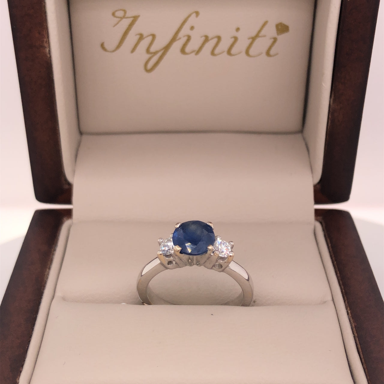 Trinity Grande - Anillo de Zafiro Natural de 1 Quilate con Diamantes en Oro 14k