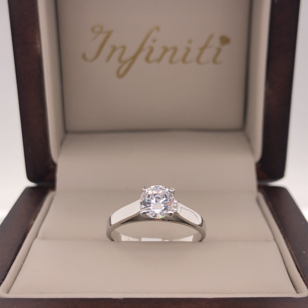 Anillo Oro Blanco 10k - Solitario con Zirconia 6 mm