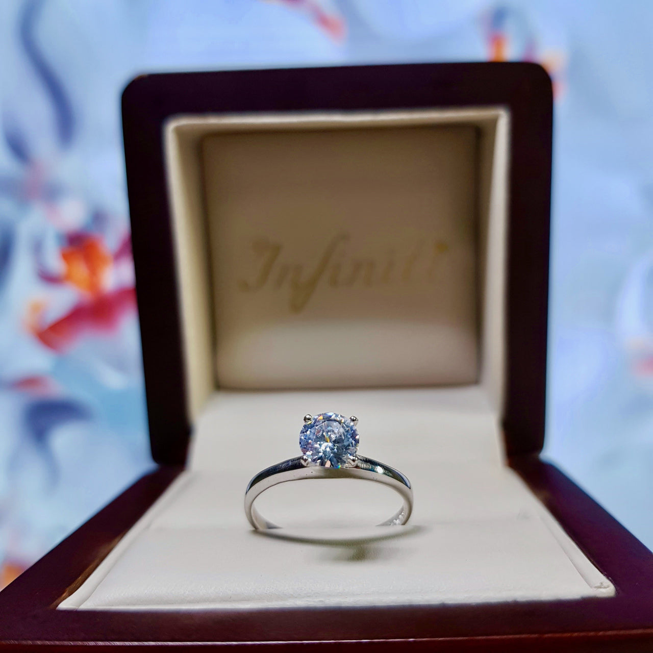 Anillo Oro Blanco 10k, Zirconia 5.5 mm - Infiniti Joyas