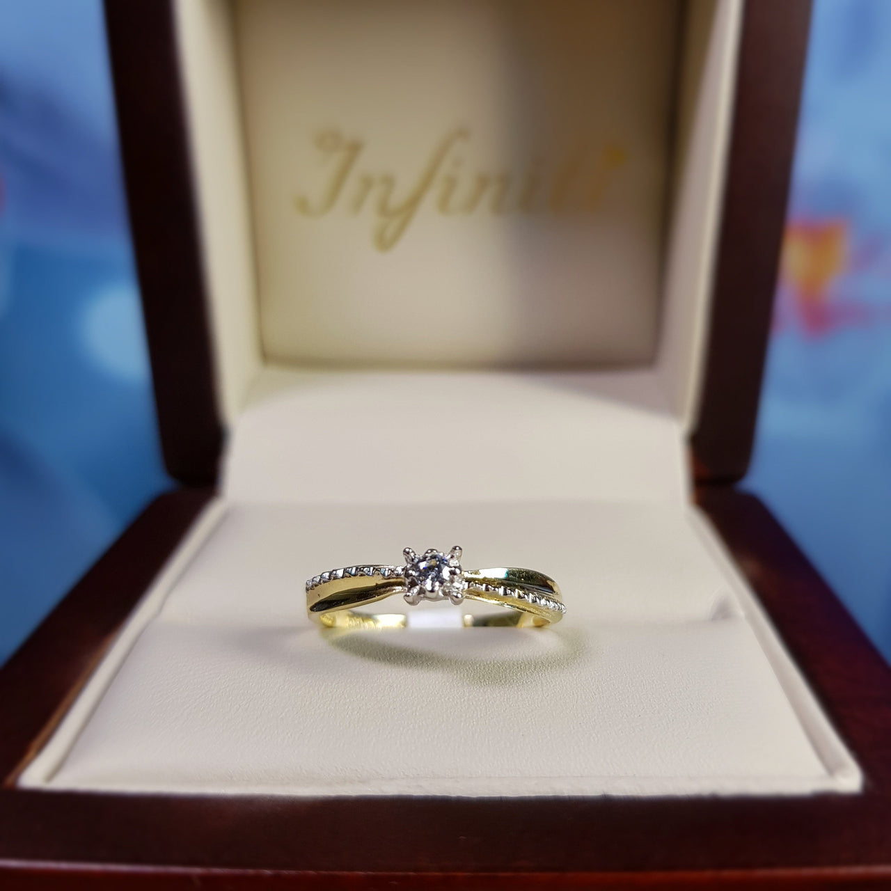 Anillo Oro Amarillo 10k, Zirconia 2 mm Solitario - Infiniti Joyas