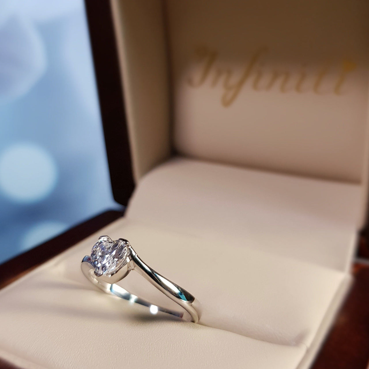 Anillo Oro Blanco 10k, Solitario Zirconia Corazón 5 mm - Infiniti Joyas