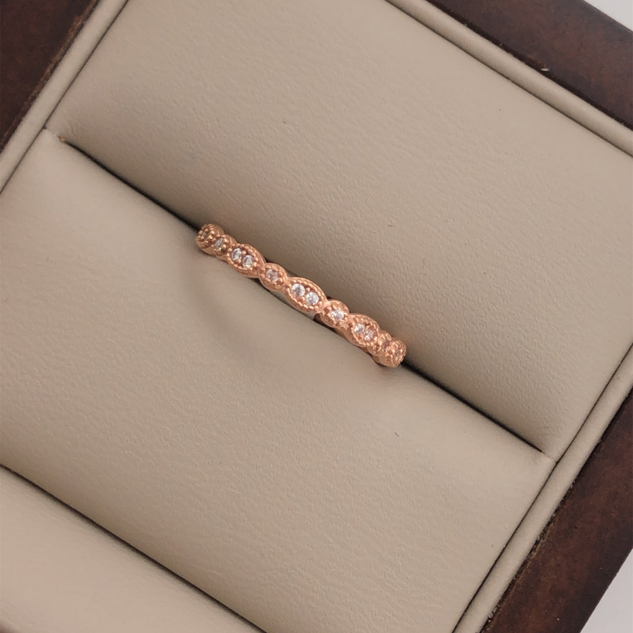Churumbela Eternity Oro Rosa 10k, Zirconias de 0.5 mm - Infiniti Joyas