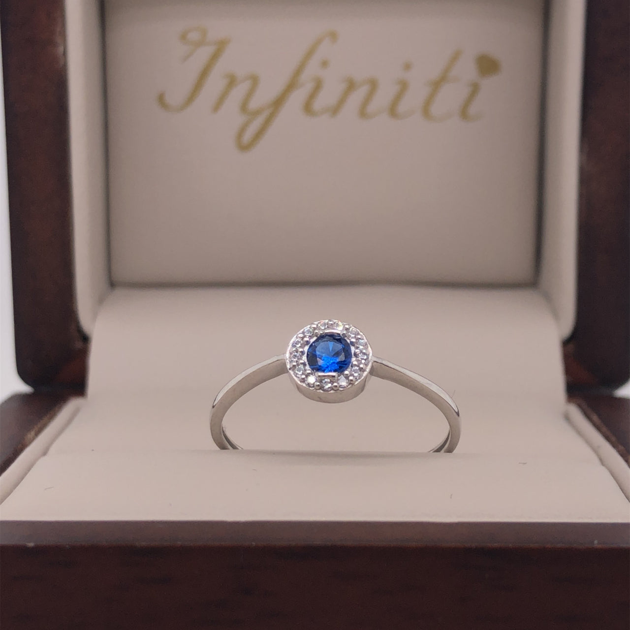 Anillo Oro Blanco 10k, Halo con Zirconia Zafiro - Infiniti Joyas