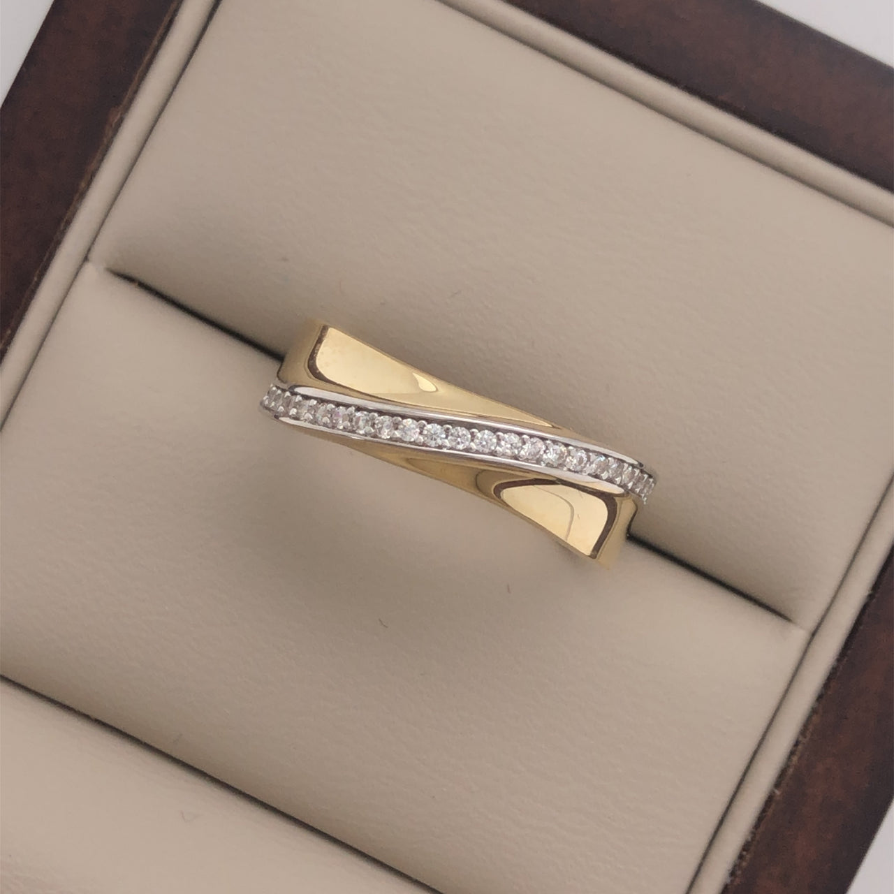 Churumbela Oro 10k, Zirconias Diagonales de 1 mm - Infiniti Joyas